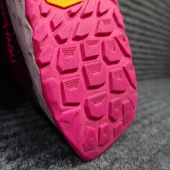 New Balance Shoes Womens 6.5 B Fresh Foam Pink Vibram Hierro Trail Running - Picture 12 of 16